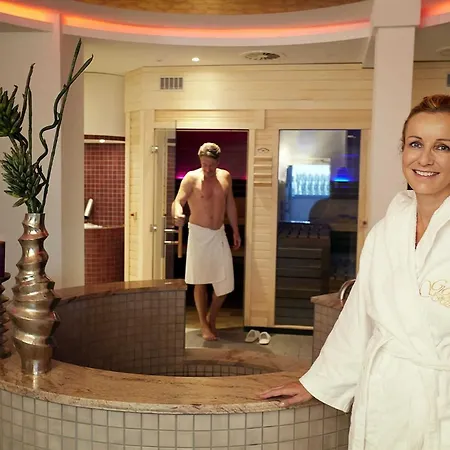Goebel's Aqua Hotel