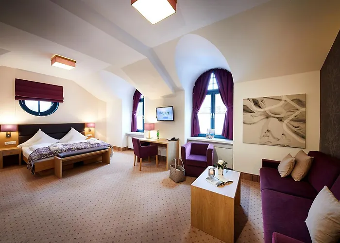 Goebel's Aqua Hotel *